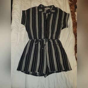 Black & White Almost Famous Romper size medium